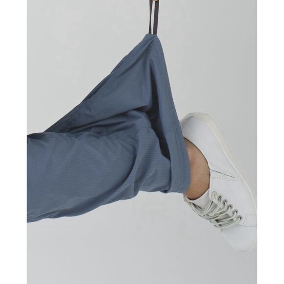 Lululemon Studio Pant II *Unlined (Regular)Blue Denim Size 4 (Small Flaw See Pic - Picture 3 of 16